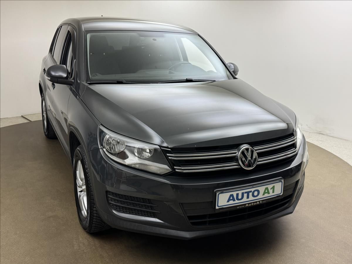 Volkswagen Tiguan, 2,0 110kW 4X4 NAVI SERVIS TZ - fotka 3