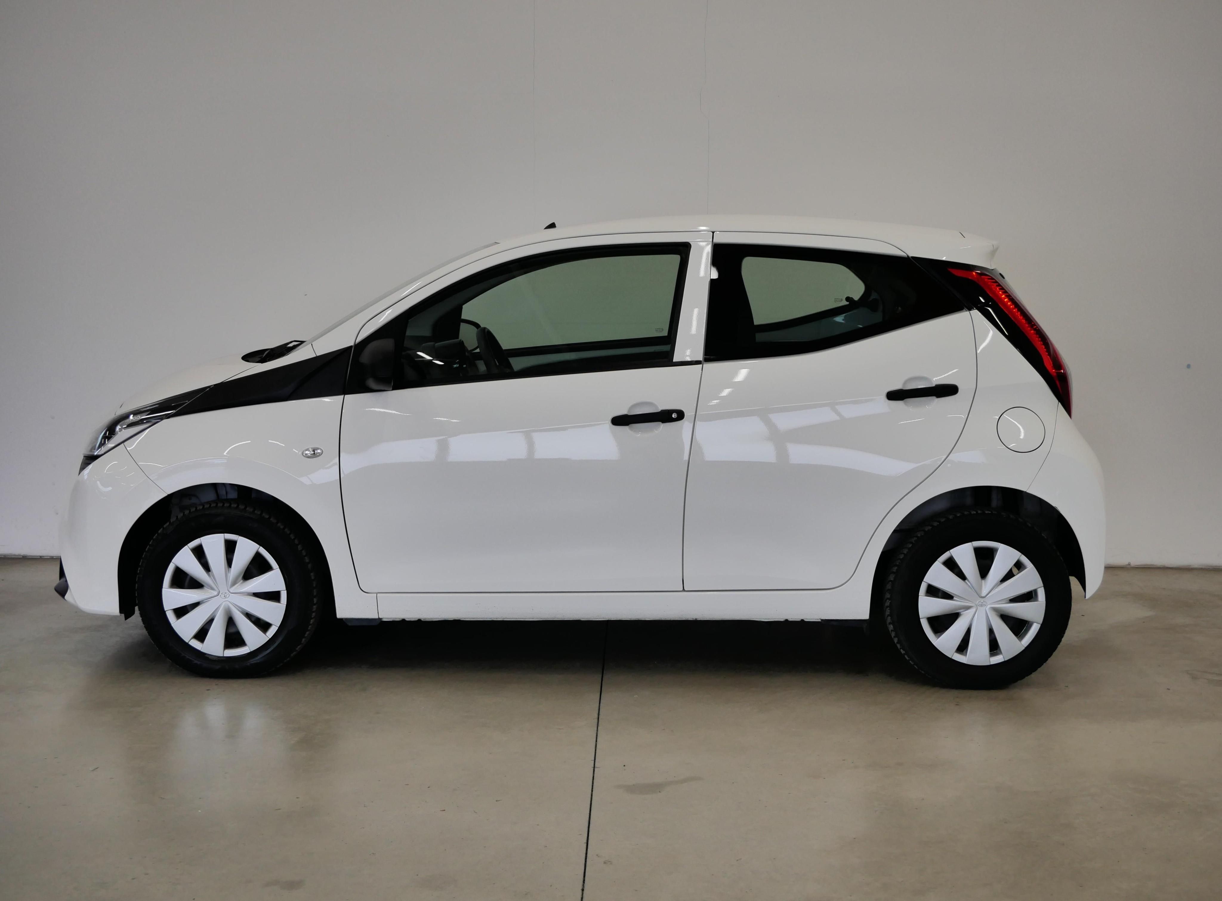 Toyota Aygo, 1.0 VVT-i 53 kW X - fotka 3