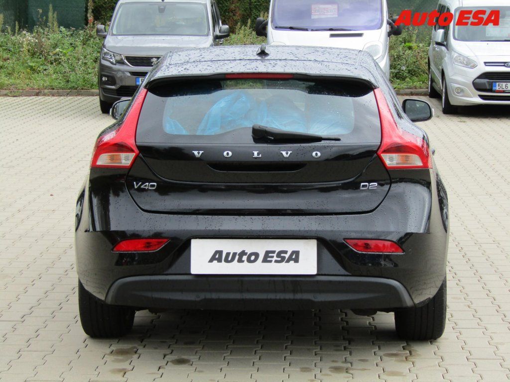 Volvo V40, 2.0D,AC,temp - fotka 5