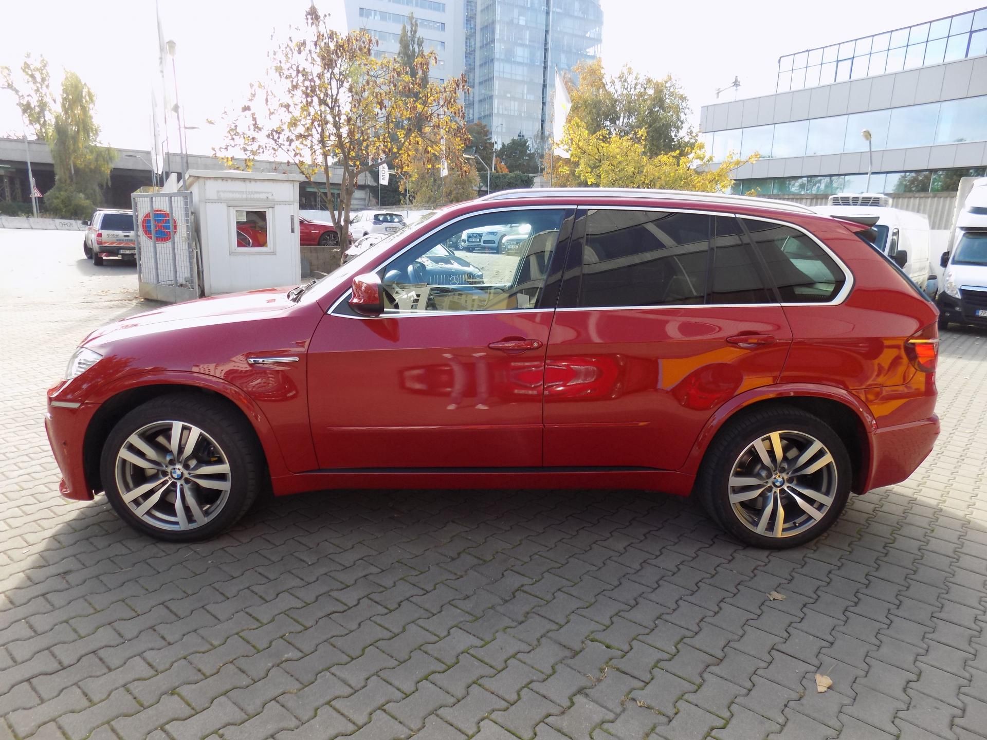 BMW X5, 4.4 V8 M - fotka 4