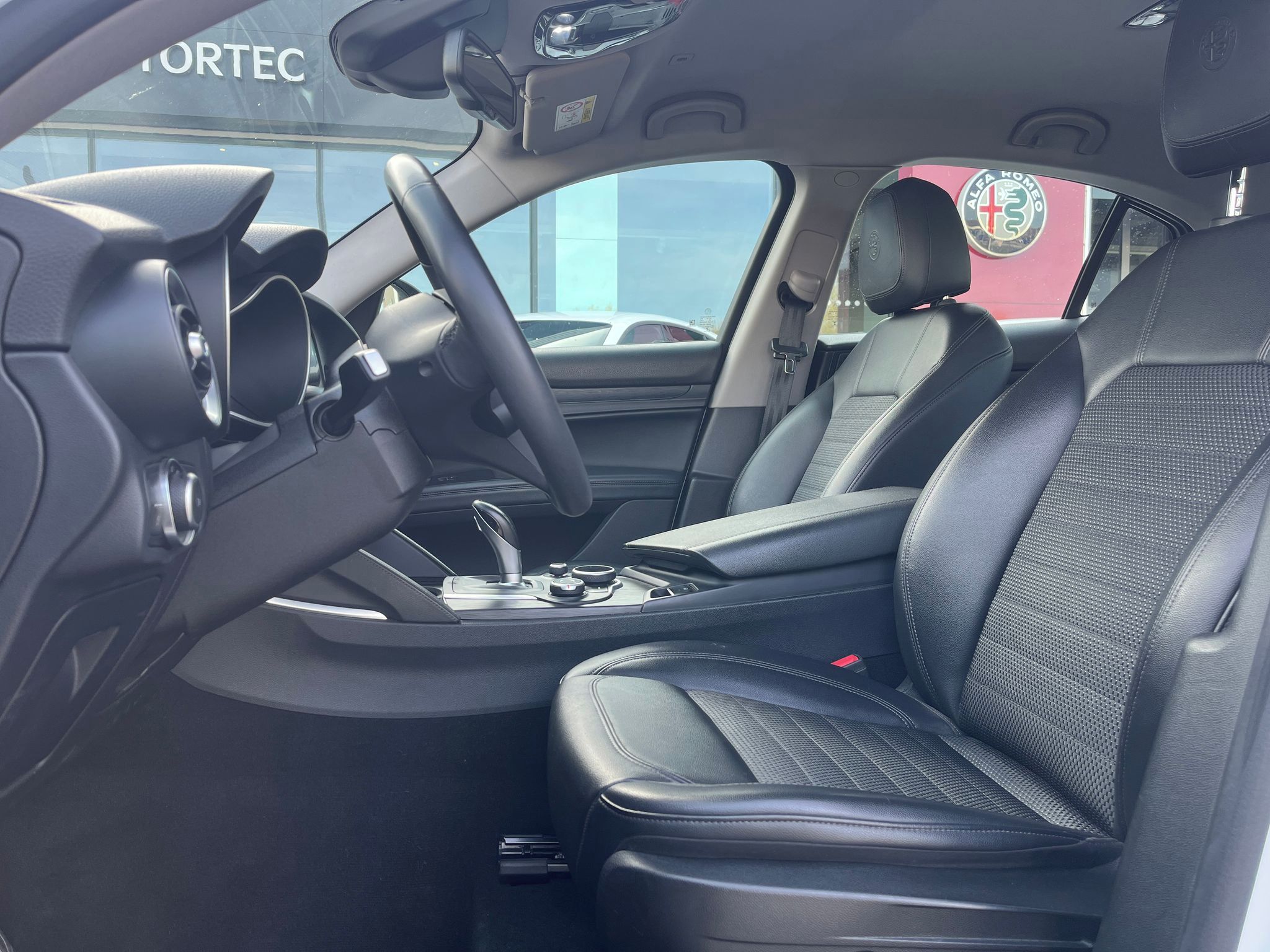 Alfa Romeo Stelvio, 2.0 T 280k Super AT8 AWD - fotka 6
