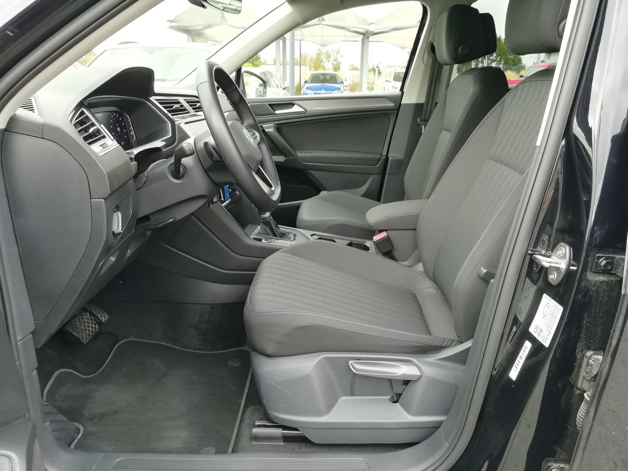 Volkswagen Tiguan Allspace, 1,5 TSI DSG Life 110 kW - fotka 5