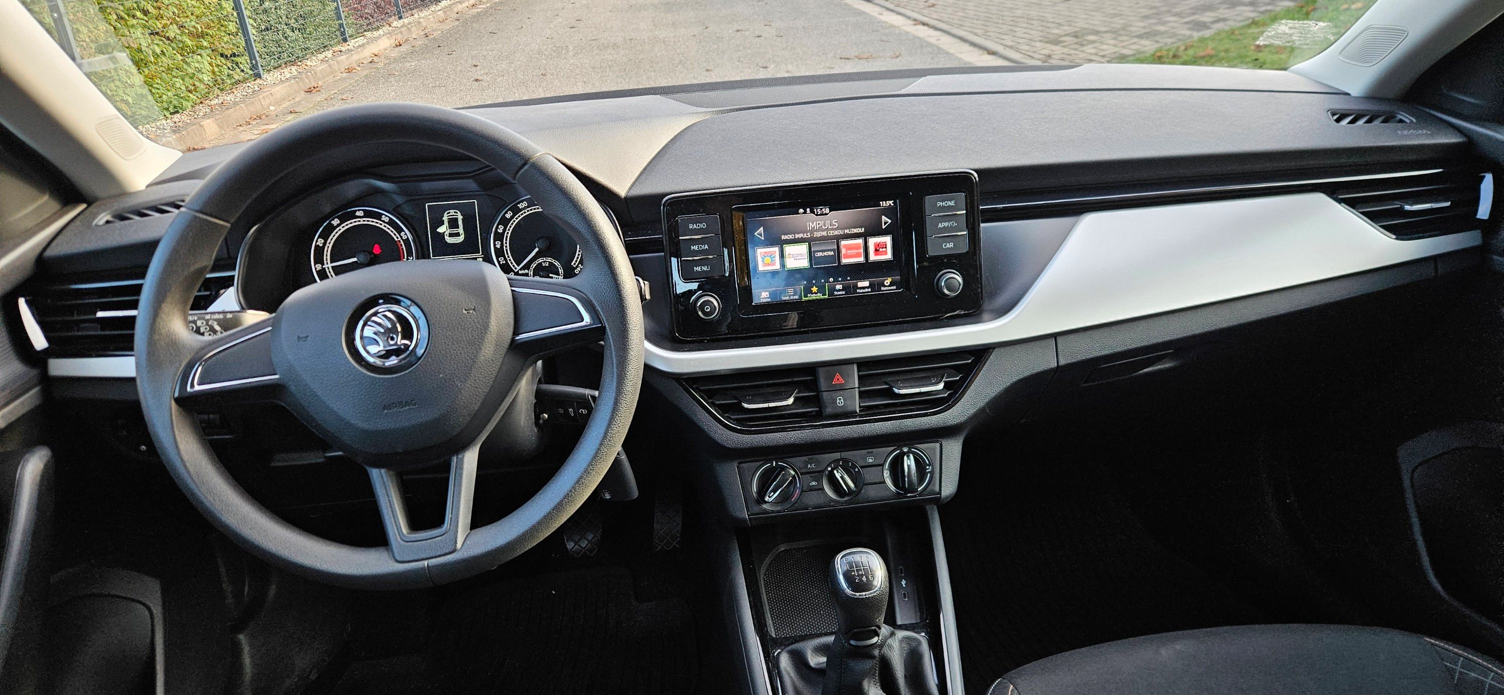 Škoda Scala, 1.0TSI 85 kW - fotka 6