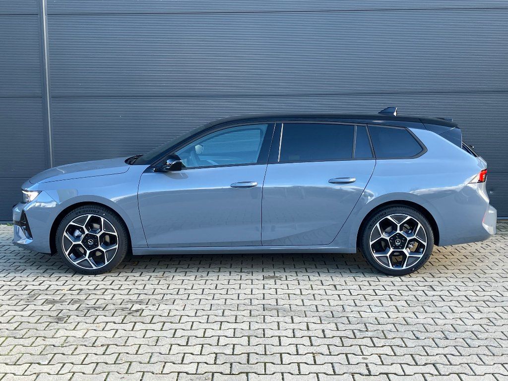 Opel Astra, ST  GS 1.2 Turbo (96kW) - fotka 3