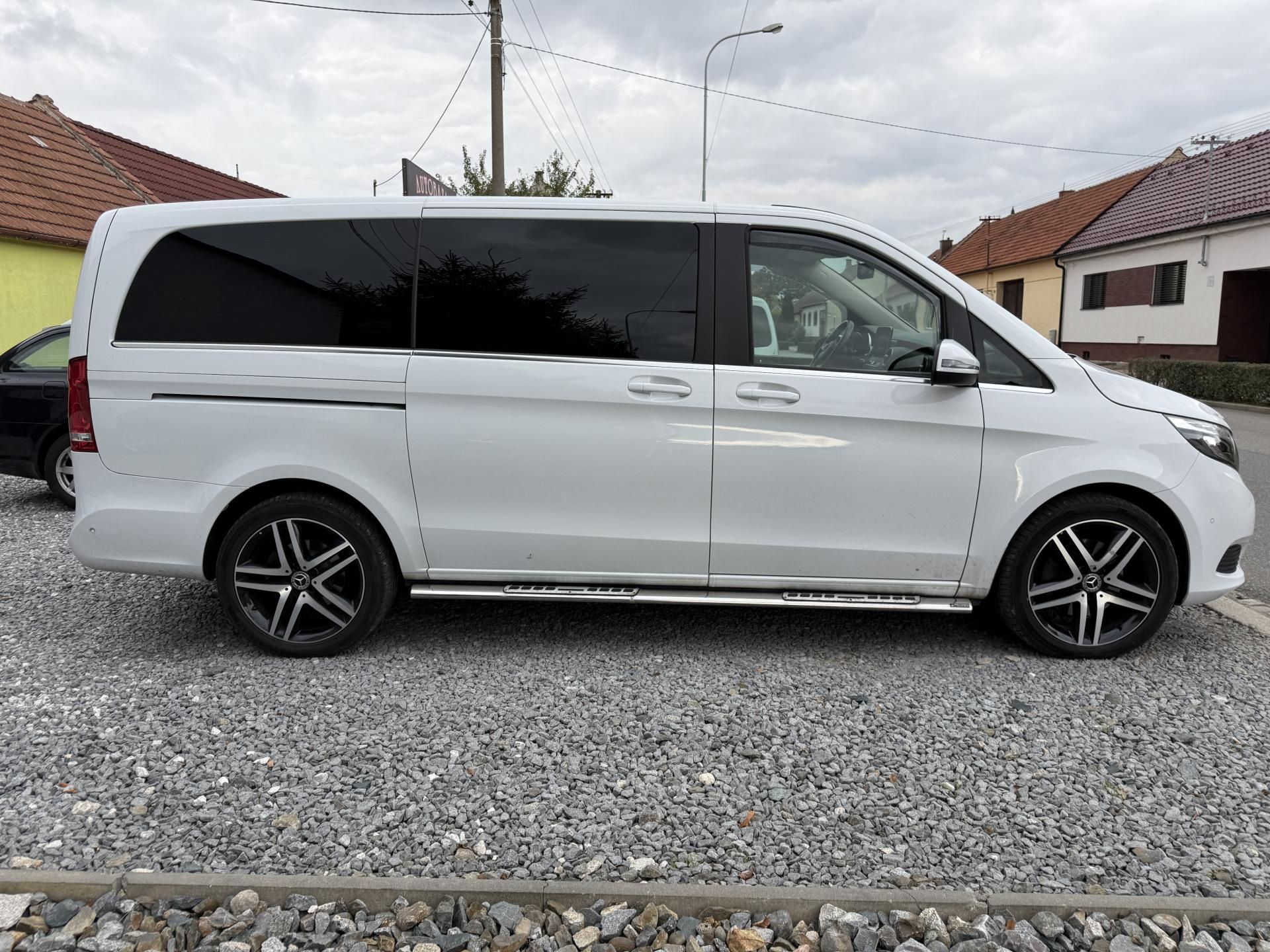 Mercedes-Benz Třídy V, V 250d 4x4 140 KW LED ALU KUZE - fotka 6