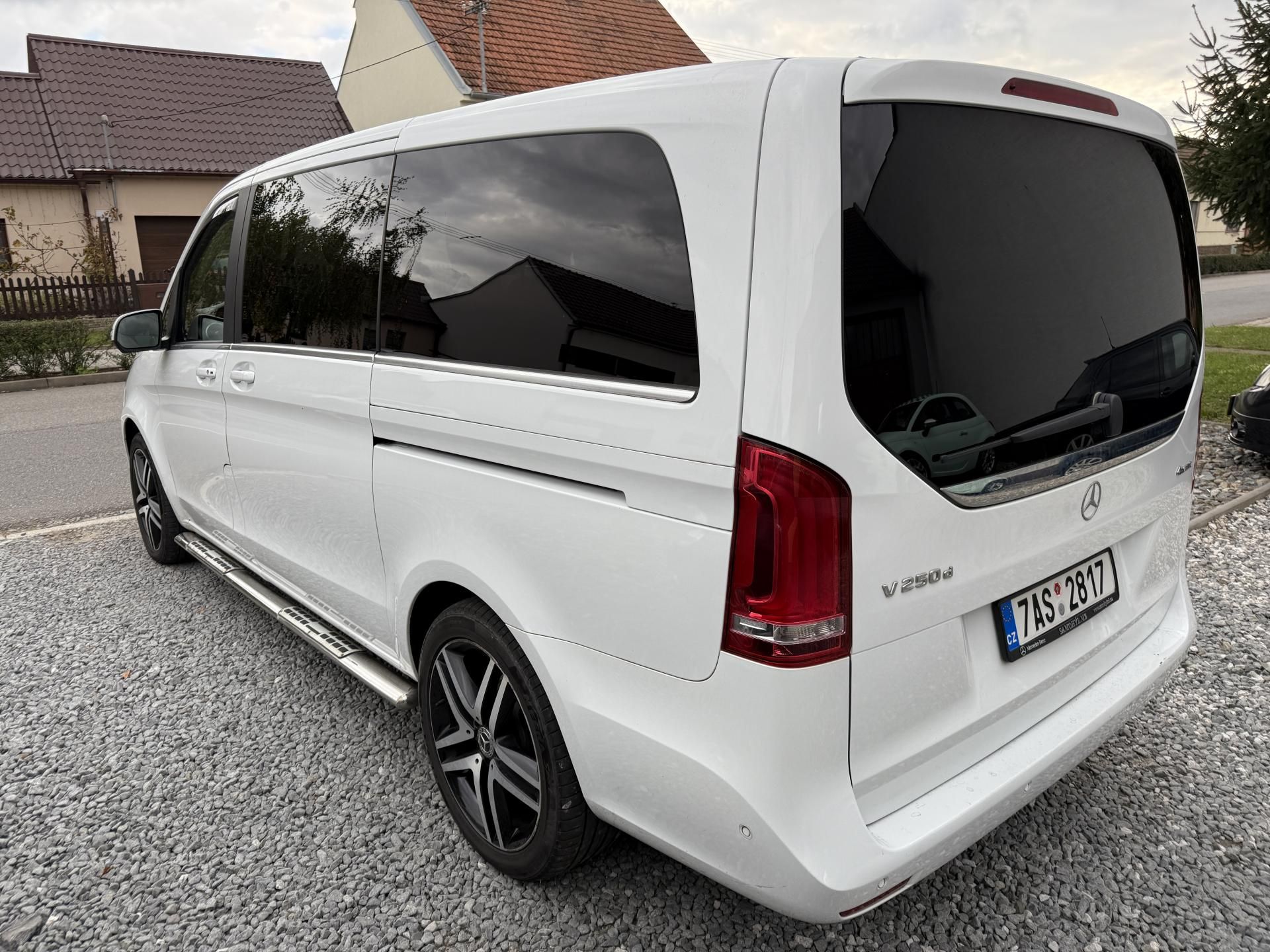 Mercedes-Benz Třídy V, V 250d 4x4 140 KW LED ALU KUZE - fotka 3