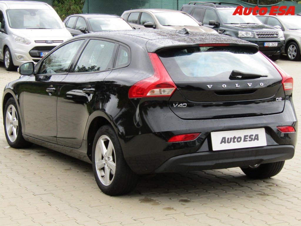 Volvo V40, 2.0D,AC,temp - fotka 6