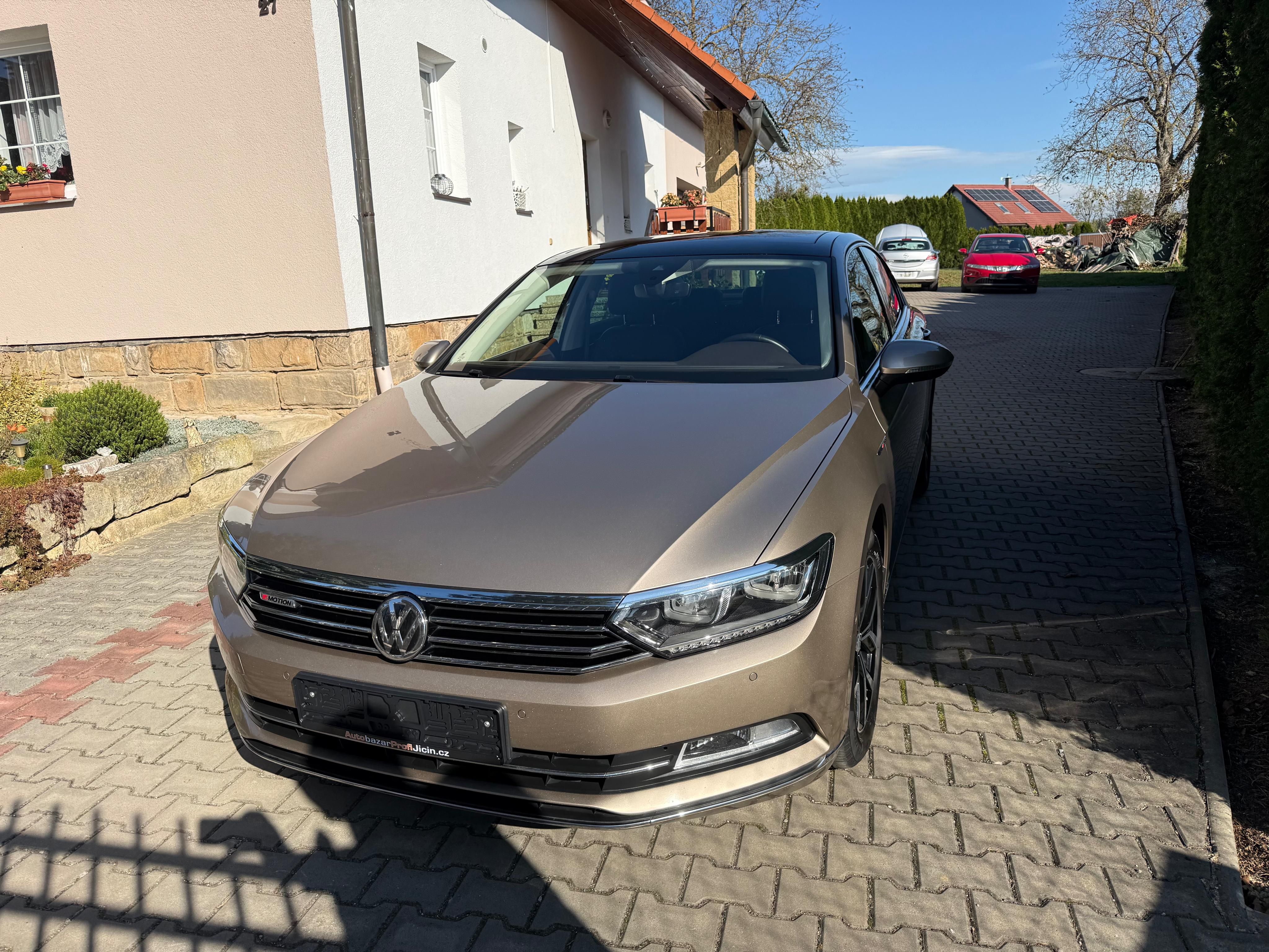 Volkswagen Passat, 2,0 BiTDI 4x4 Highline Top sta - fotka 4