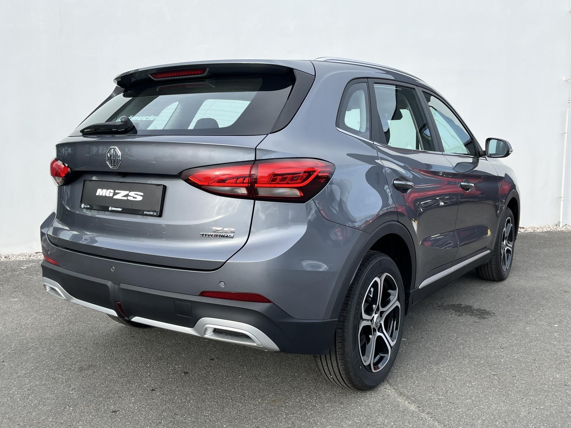 MG ZS, 1.5 Hybrid / 145 kW EMOTION - fotka 4