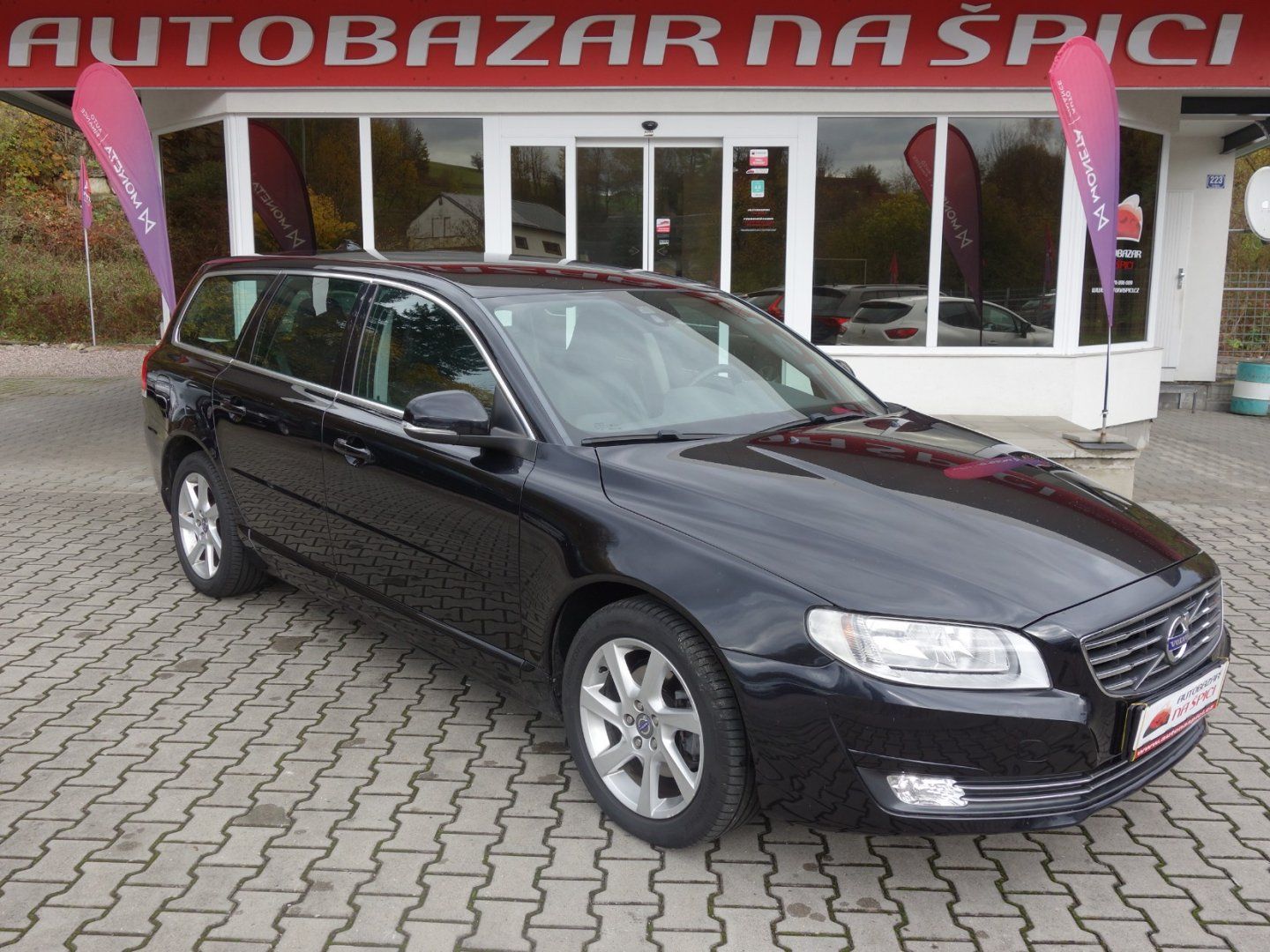 Volvo V70, 2.0D4 133kW 8A DRIVE - fotka 2