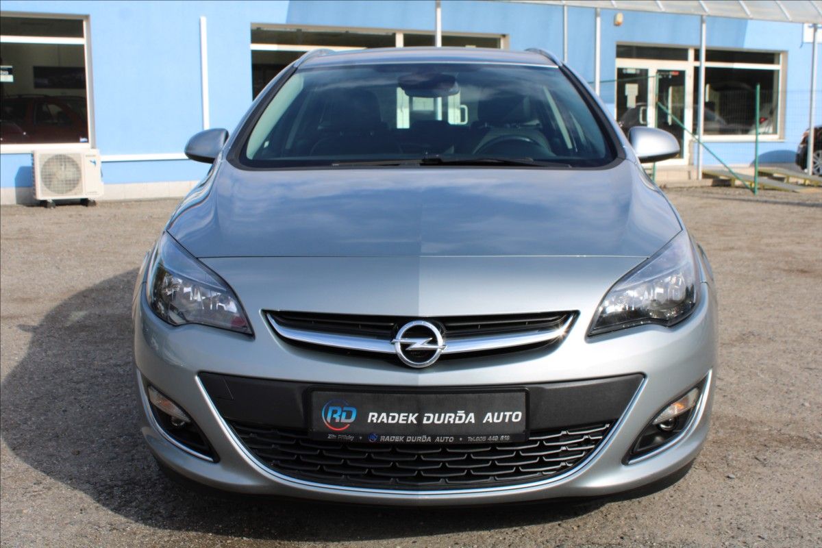 Opel Astra, 2,0 CDTi  NOVÉ V ČR,VÝHŘEVY - fotka 2