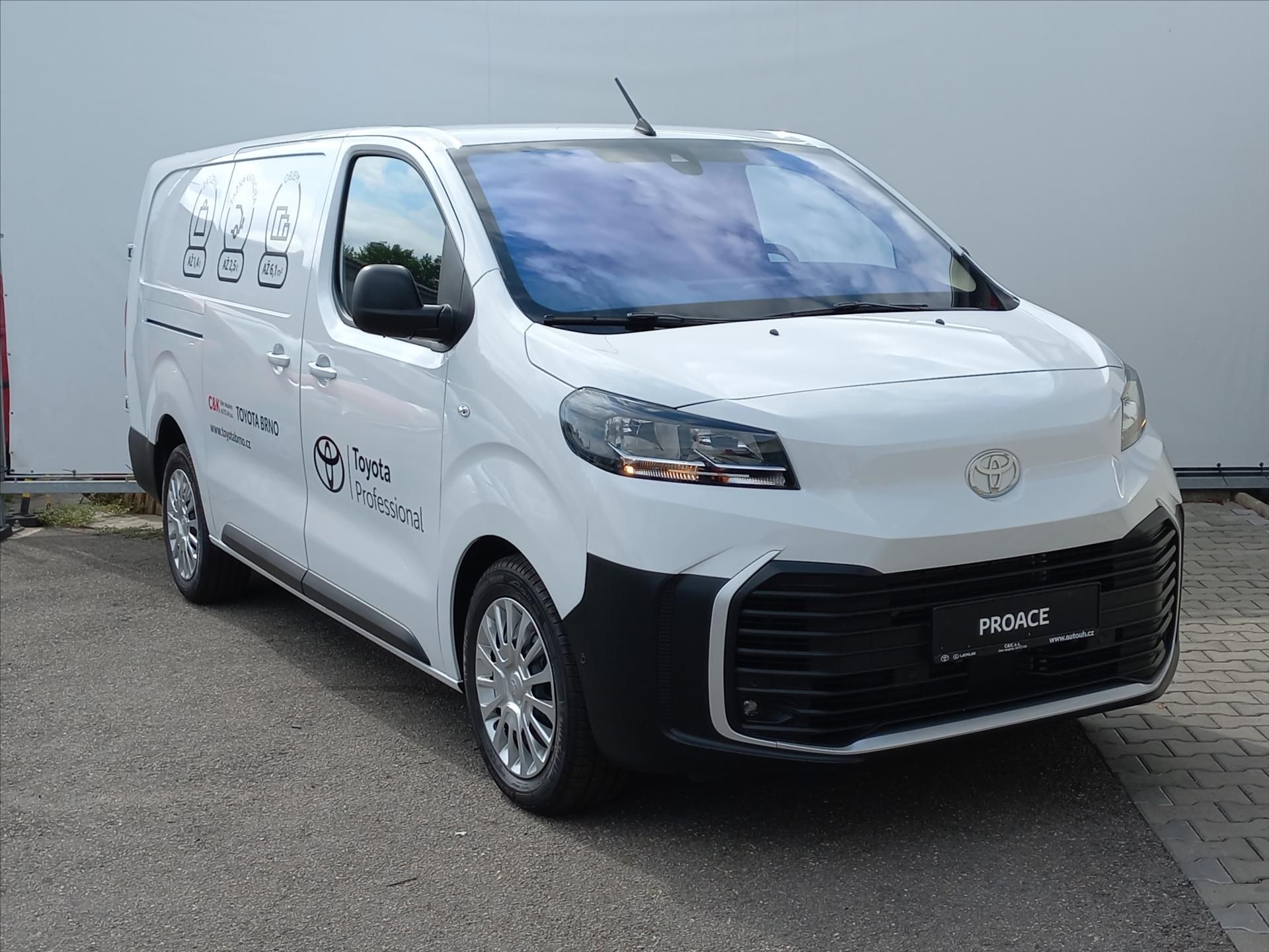 Toyota Proace, 2,0 Diesel 140k 6st.MAN L1  VA - fotka 3