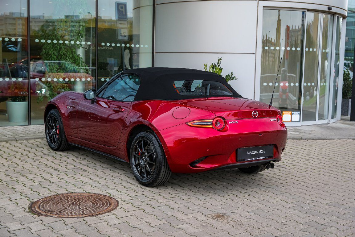 Mazda MX-5, ST 1.5L 132k 6MT Homura - fotka 5
