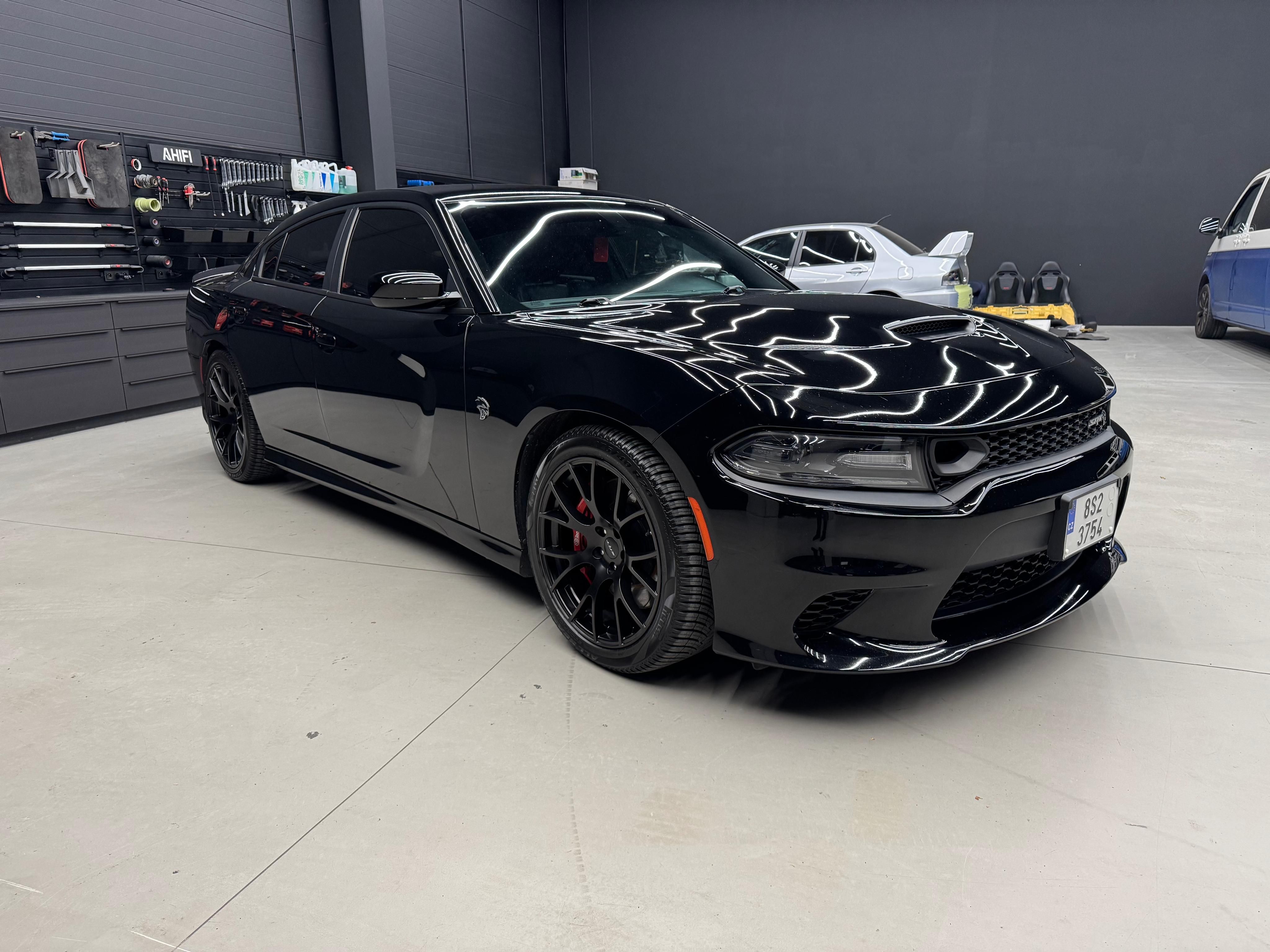 Dodge Charger, 6.2 SRT Hellcat - fotka 3
