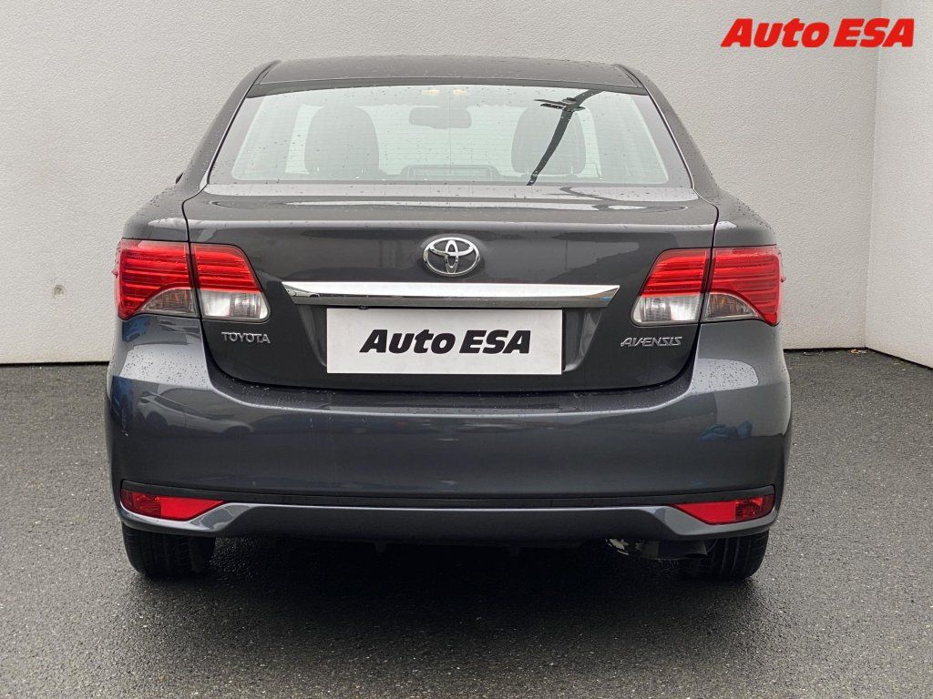 Toyota Avensis, 1.8 VVT-i,+kola - fotka 5