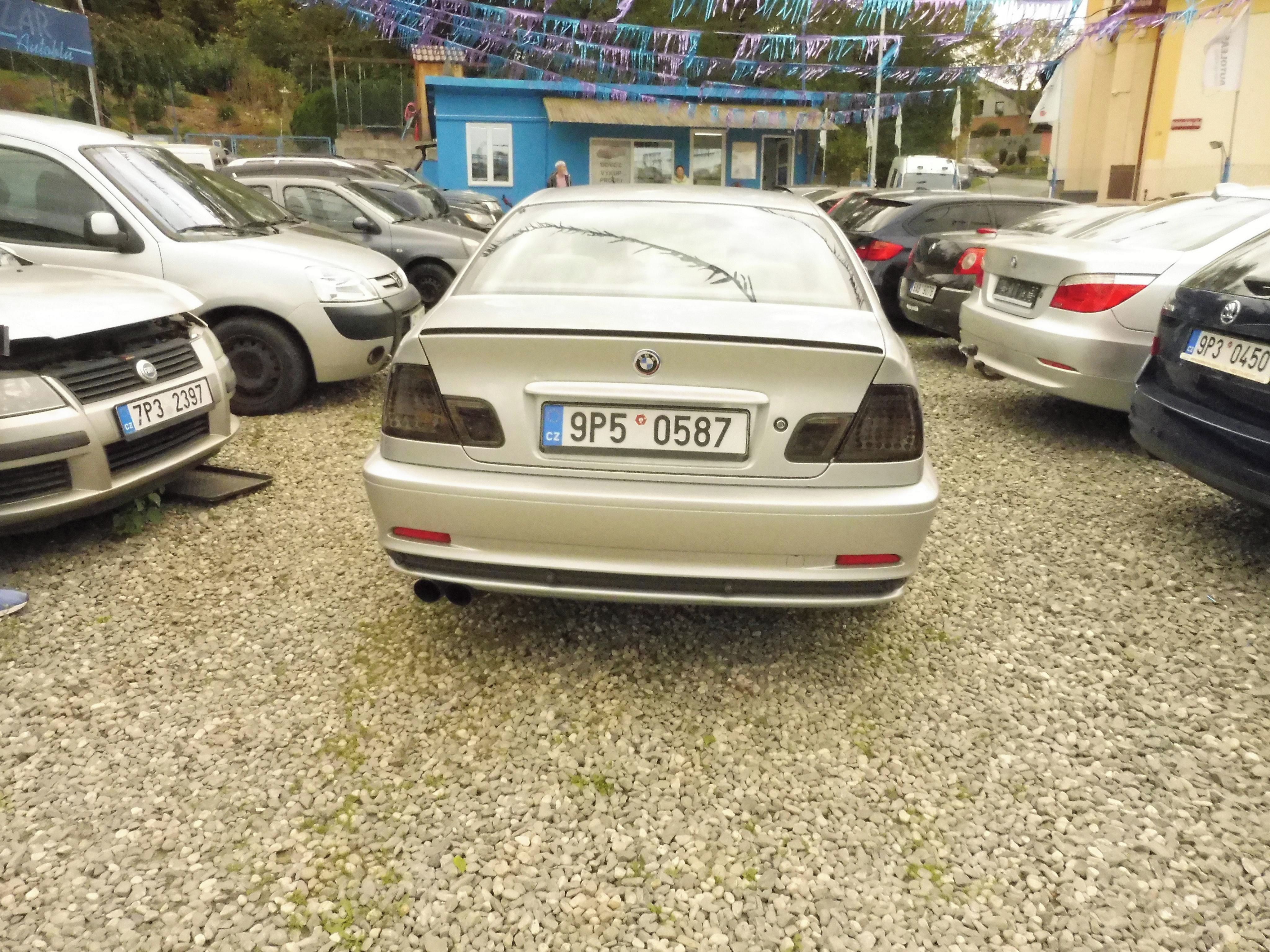 BMW Řada 3, 323 CI - fotka 3