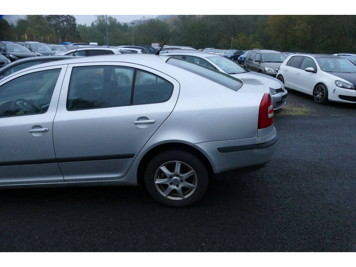 Škoda Octavia, 1,9TDI 77KW KLIMA - fotka 5