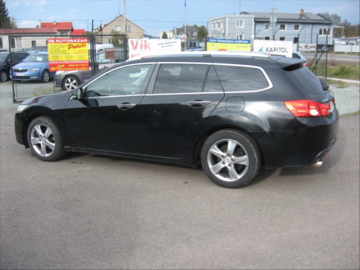 Honda Accord, 2,4 i-vtec - fotka 4