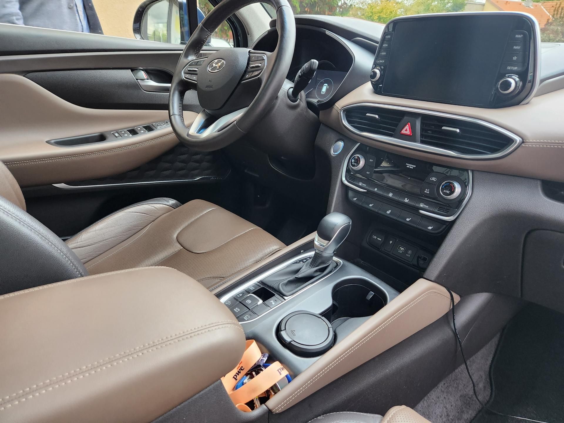 Hyundai Santa Fe, 2.2-PREMIUM-PANORAMA-7 MÍST - fotka 2