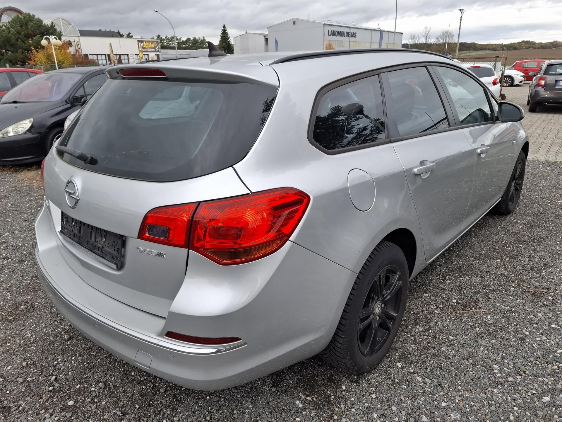 Opel Astra, 1,6 CDTI ECOFlex - fotka 4