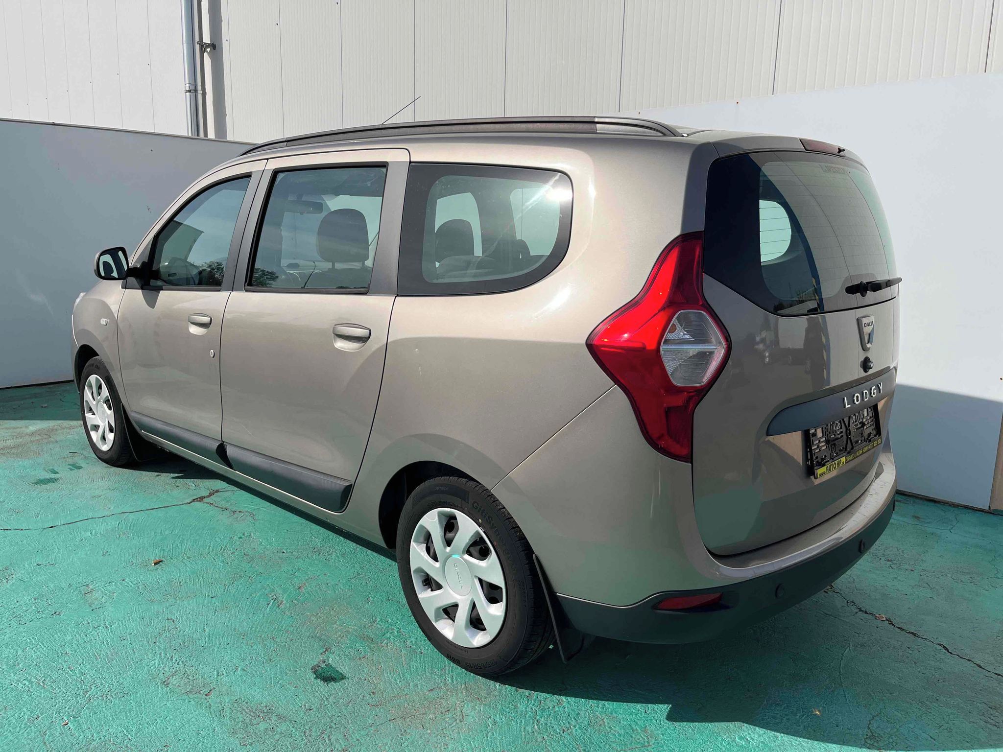 Dacia Lodgy, 1.5 dCi Laureate, Klima, Navi - fotka 4