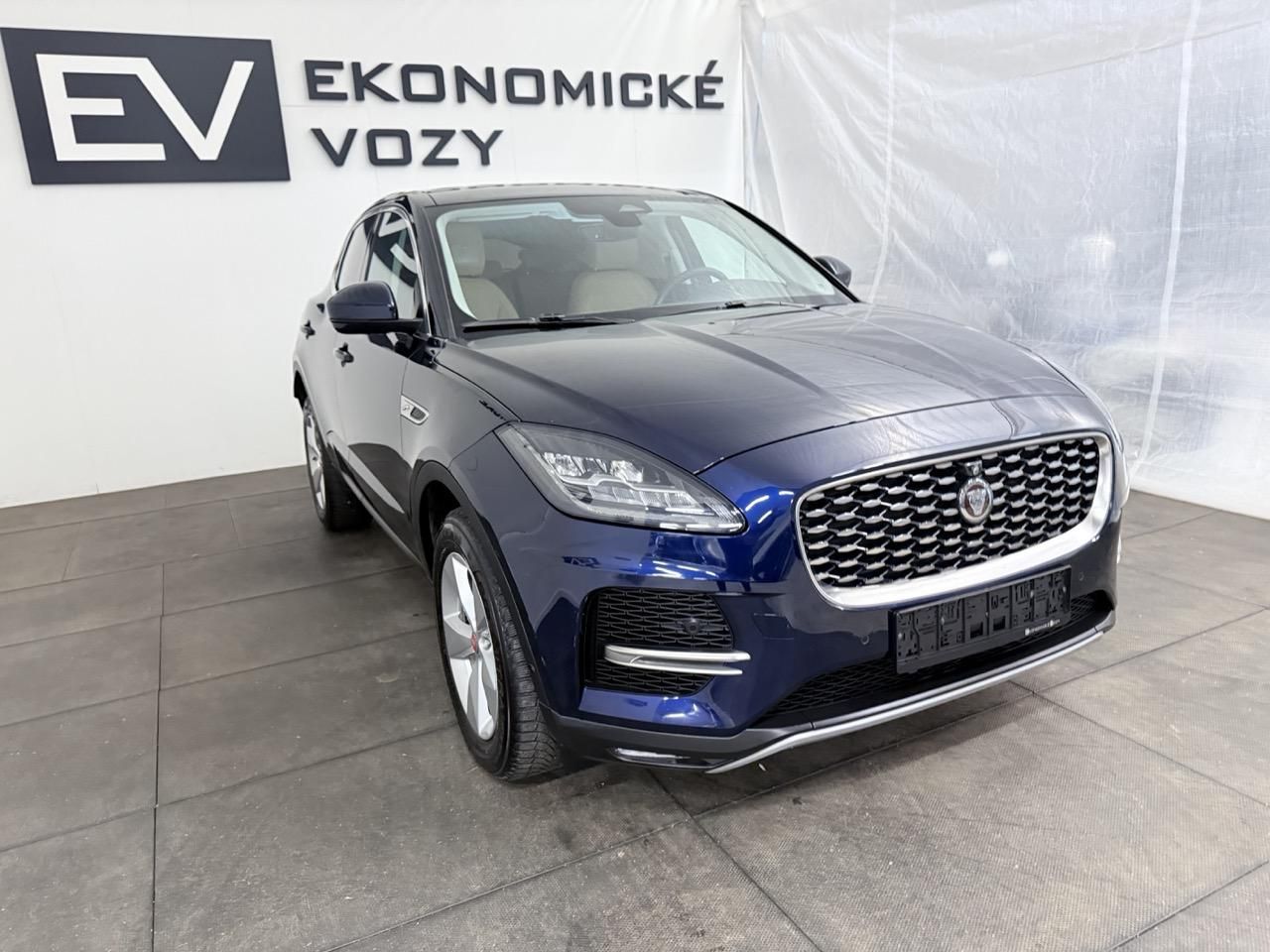 Jaguar E-Pace, 2.0D,4WD,FACELIFT,ZÁRUKA - fotka 4