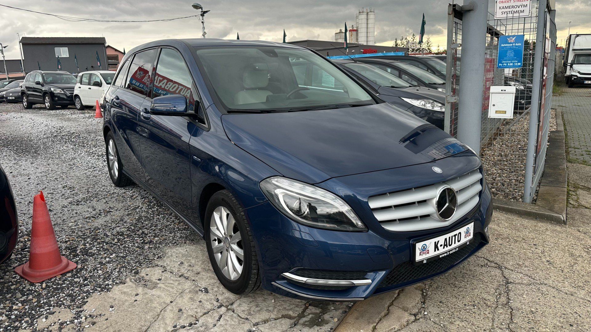 Mercedes-Benz Třídy B, B200i 115kW *ALU*Kůže*PDC* - fotka 3
