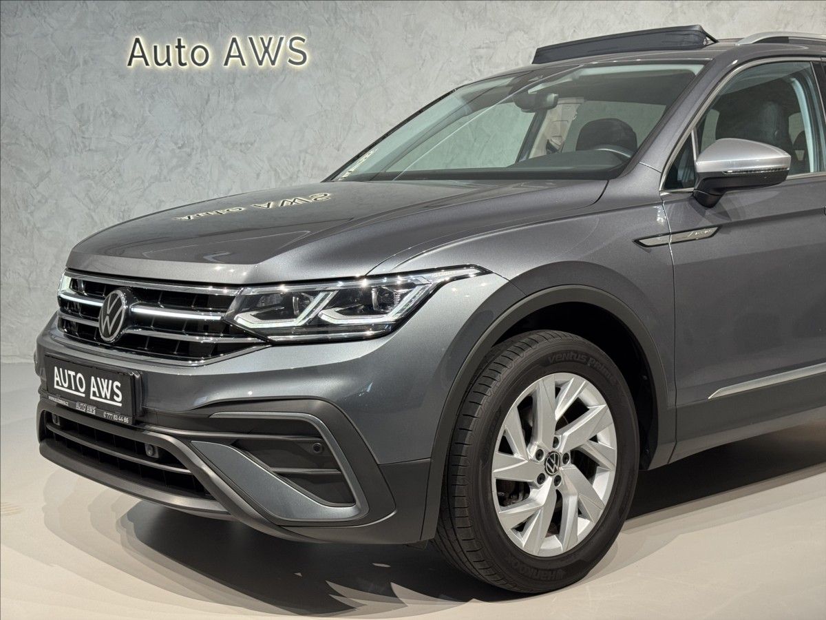 Volkswagen Tiguan Allspace, 1,5 TSi  DSG Life IQ Light ACC - fotka 4