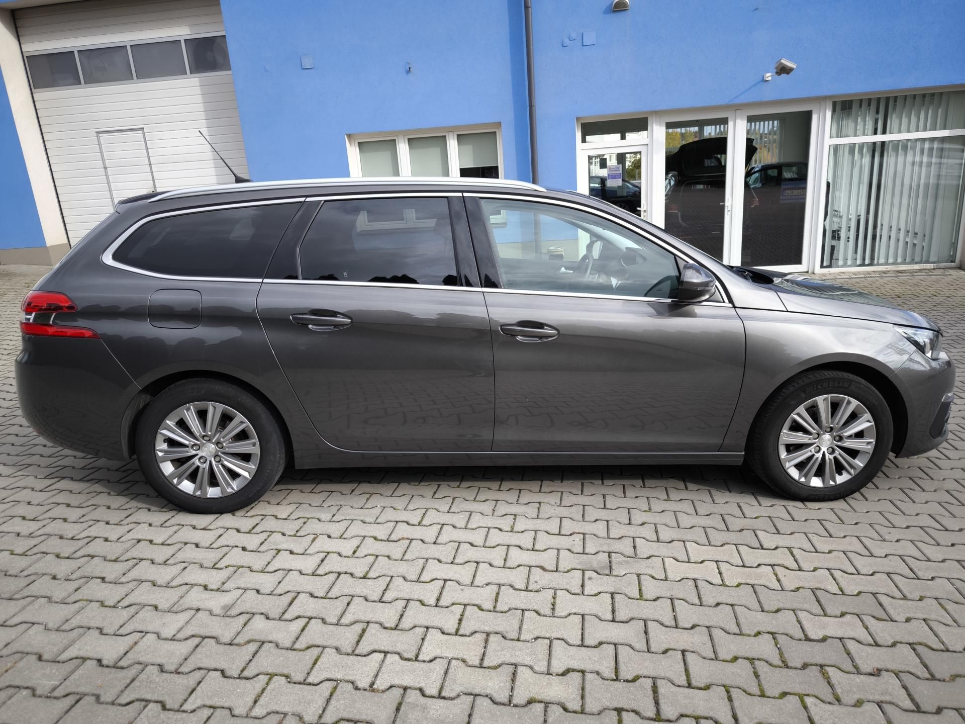 Peugeot 308, 1.5 BHDi Allure AT - fotka 4