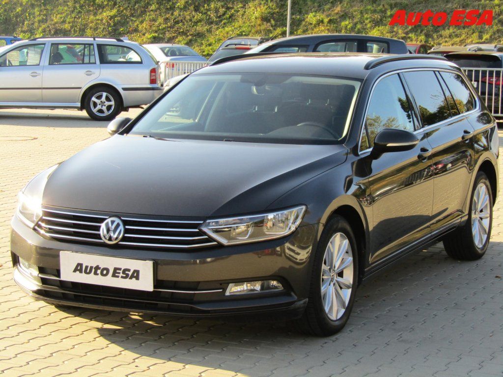 Volkswagen Passat, 1.6 TDi,DSG,AC - fotka 3