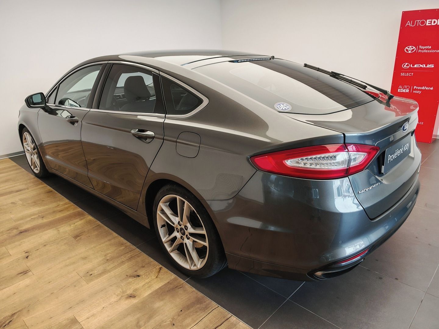 Ford Mondeo, Titanium 2.0 EcoBoost 179kW - fotka 5