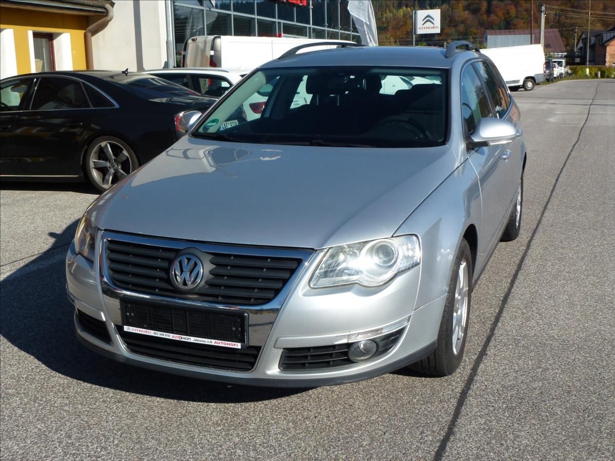 Volkswagen Passat, 2,0 TDi  Comfort - fotka 3