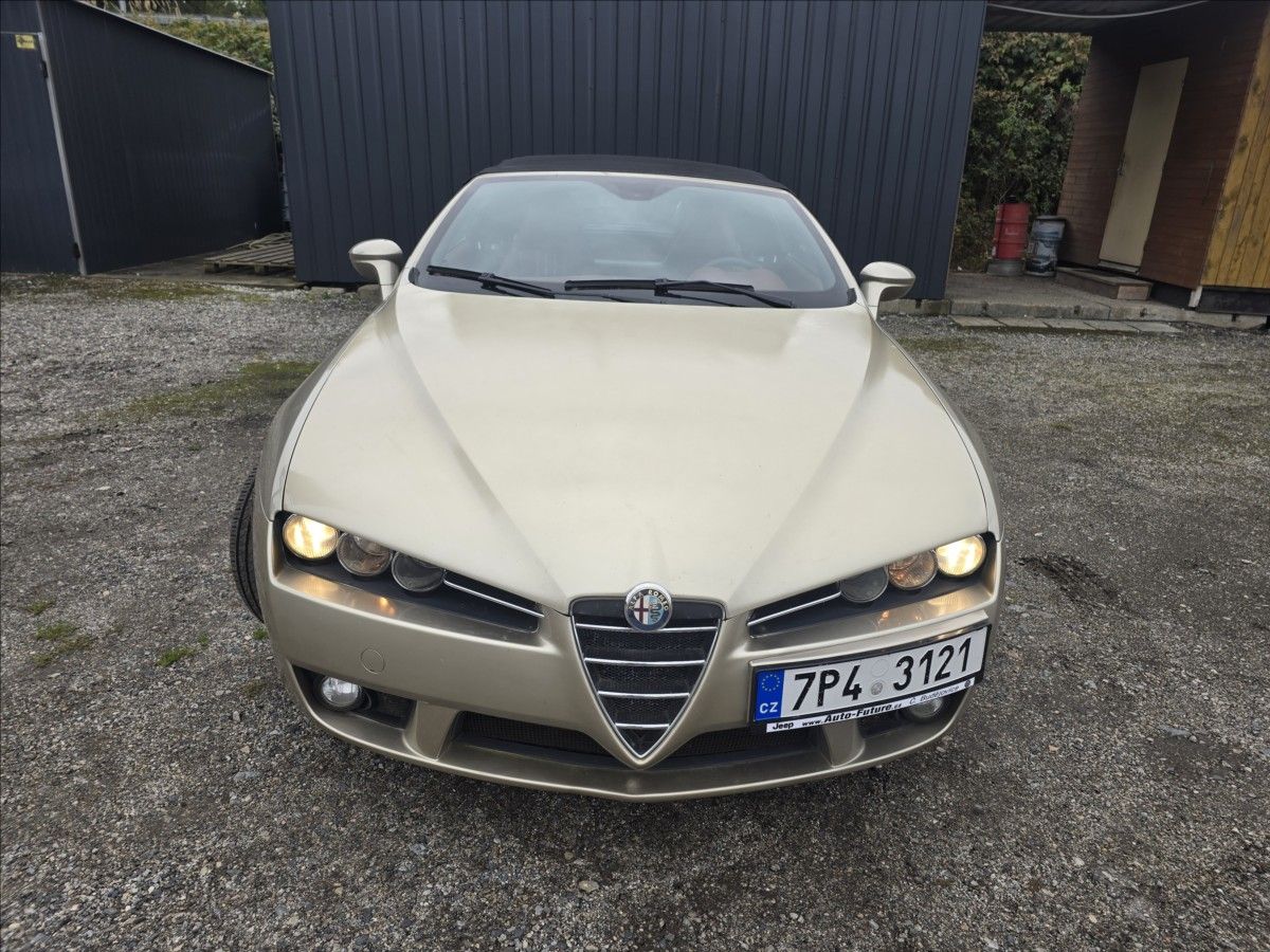 Alfa Romeo Spider, 2,4 JTDm 20v - fotka 2