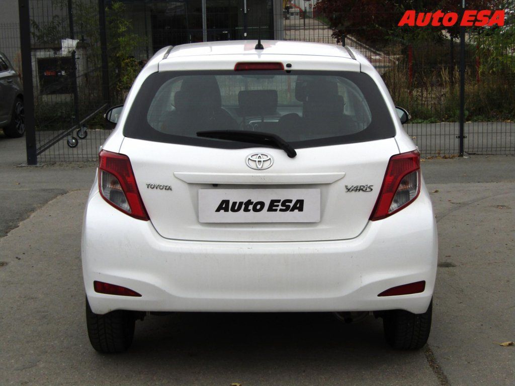 Toyota Yaris, 1.0VVT-i,2.maj,ČR,STK2/27 - fotka 5