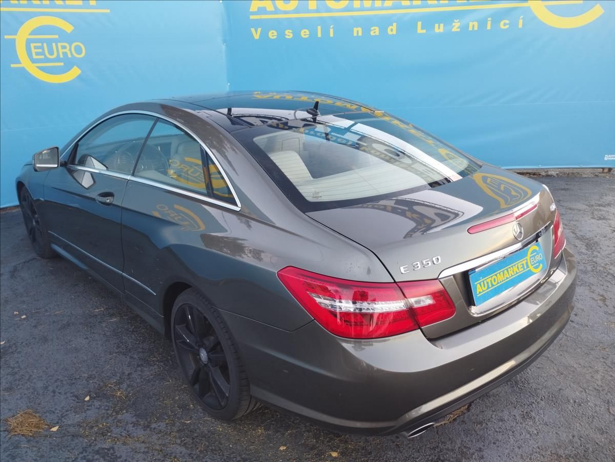 Mercedes-Benz Třídy E, 3,0 CDi 170KW - fotka 6