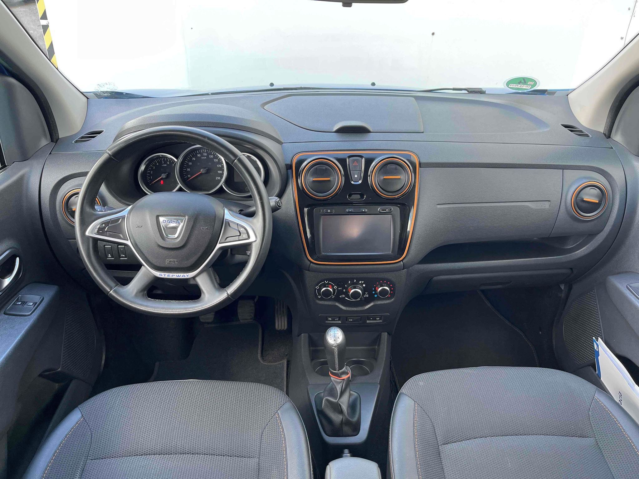 Dacia Lodgy, 1.2 TCe Stepway, Navi, Kamera - fotka 6