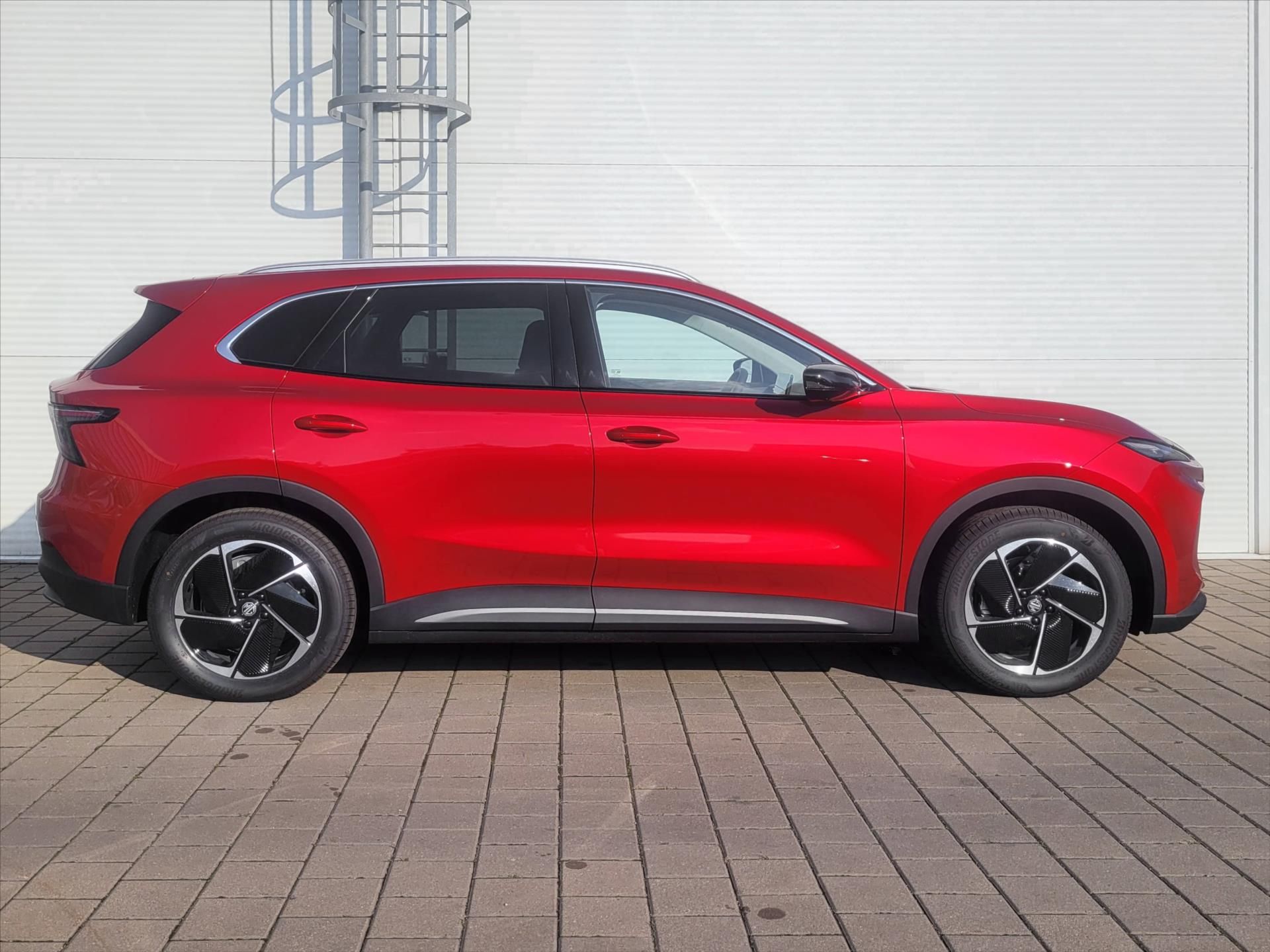 MG MGS5 EV, 231k 64kWh 1AT  Exclusive - fotka 3