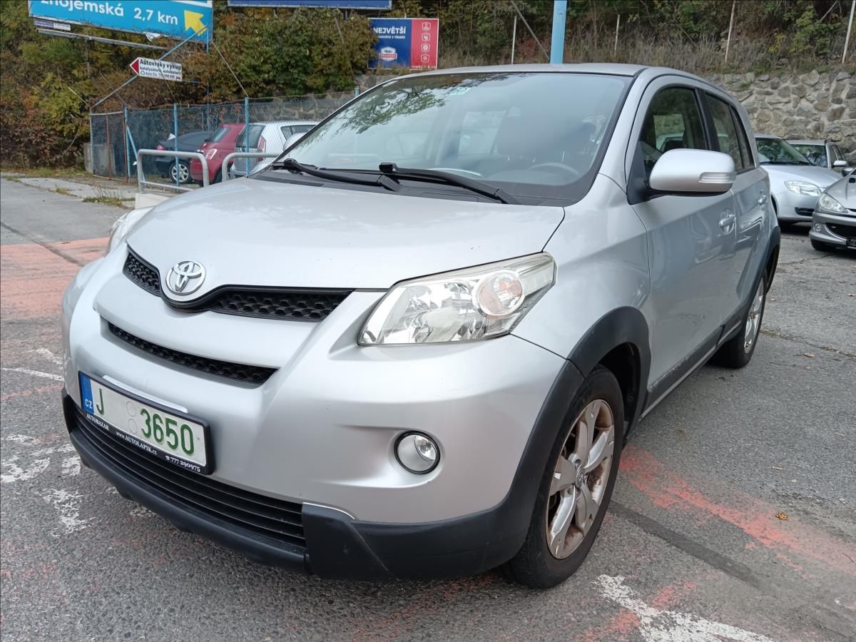 Toyota Urban Cruiser, 1,4 D4D High AWD - fotka 3