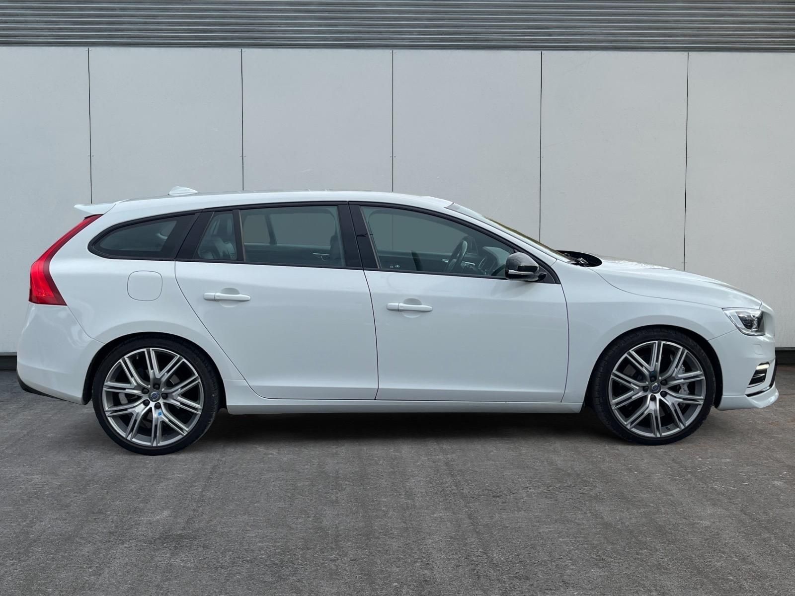 Volvo V60, POLESTAR 270kW 1.CZ DPH - fotka 6