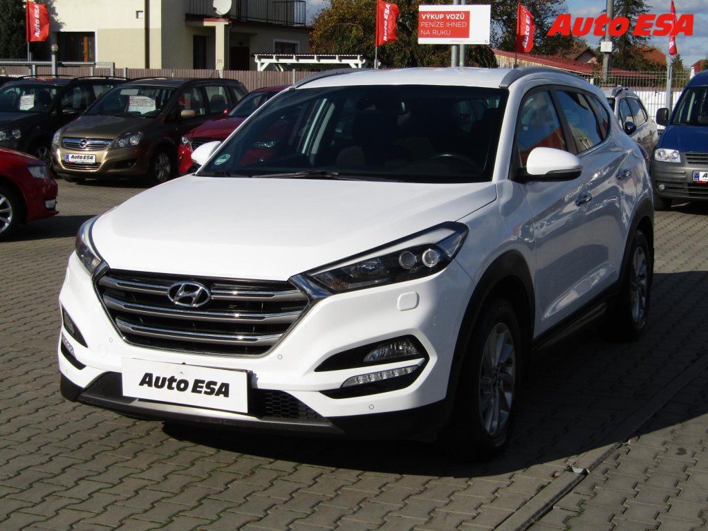 Hyundai Tucson, 2.0 CRDi 4x4,ČR,AT,navi - fotka 3