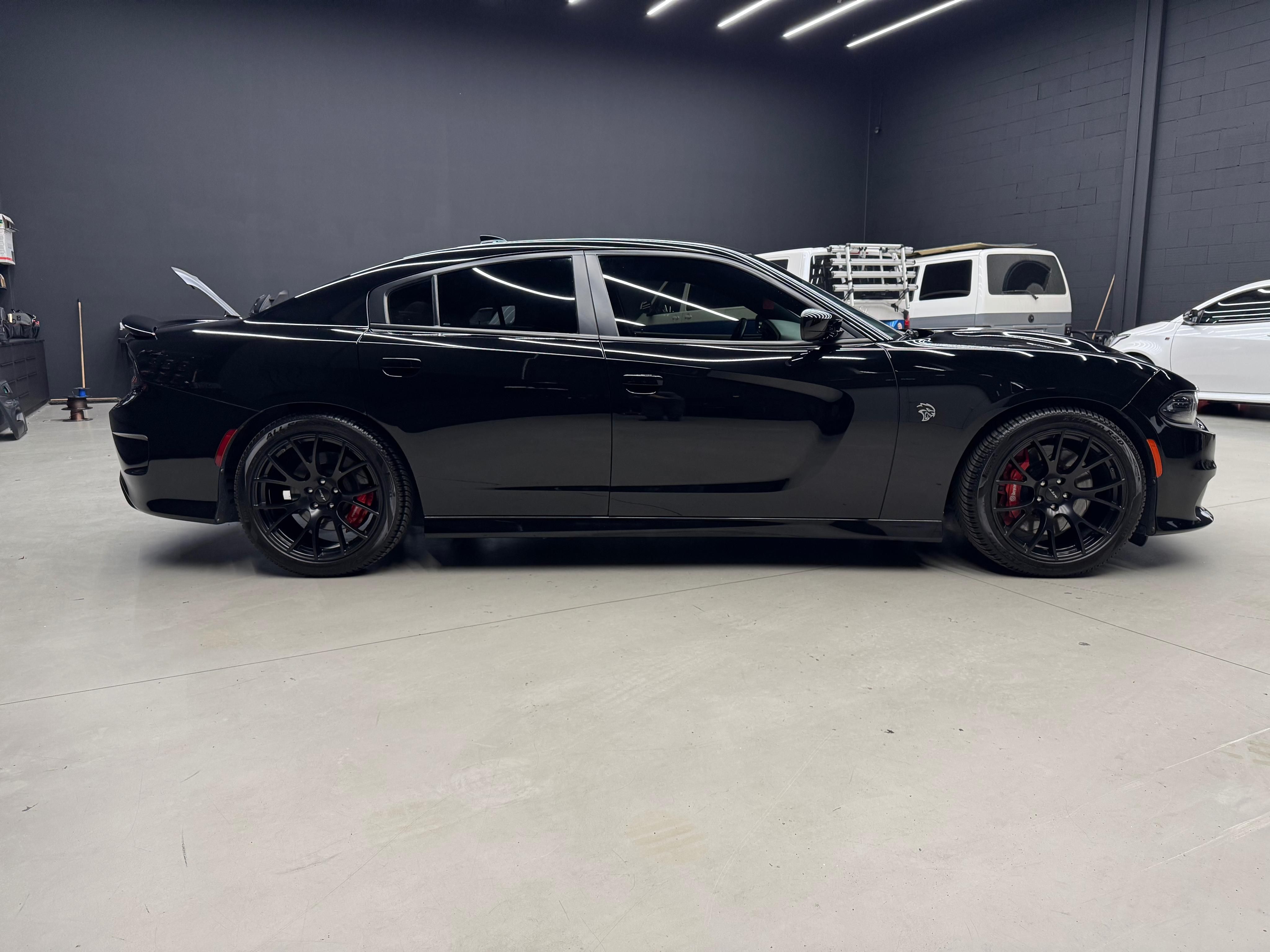 Dodge Charger, 6.2 SRT Hellcat - fotka 4