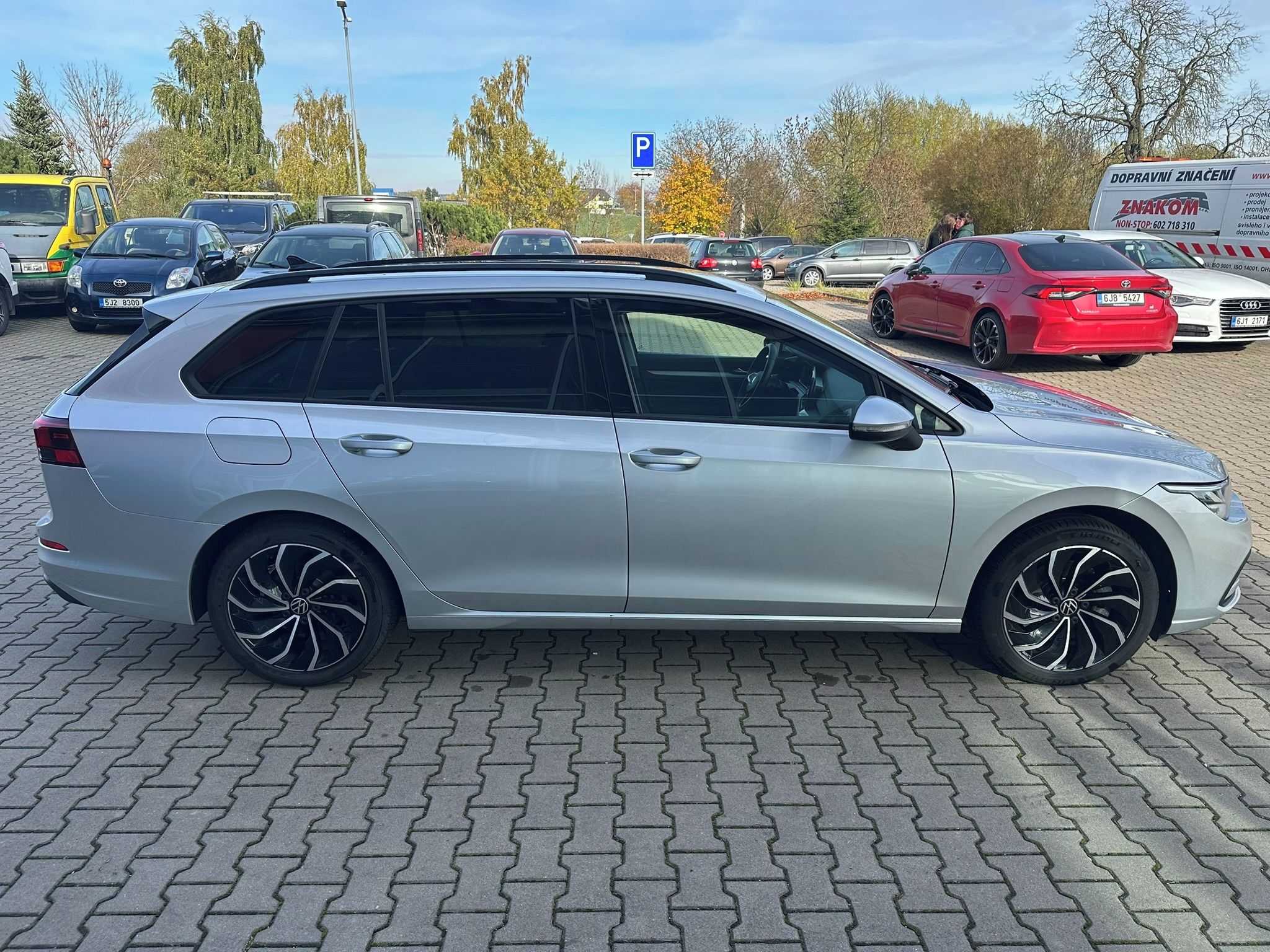 Volkswagen Golf, kombi 2,0 TDi 110kW - fotka 6