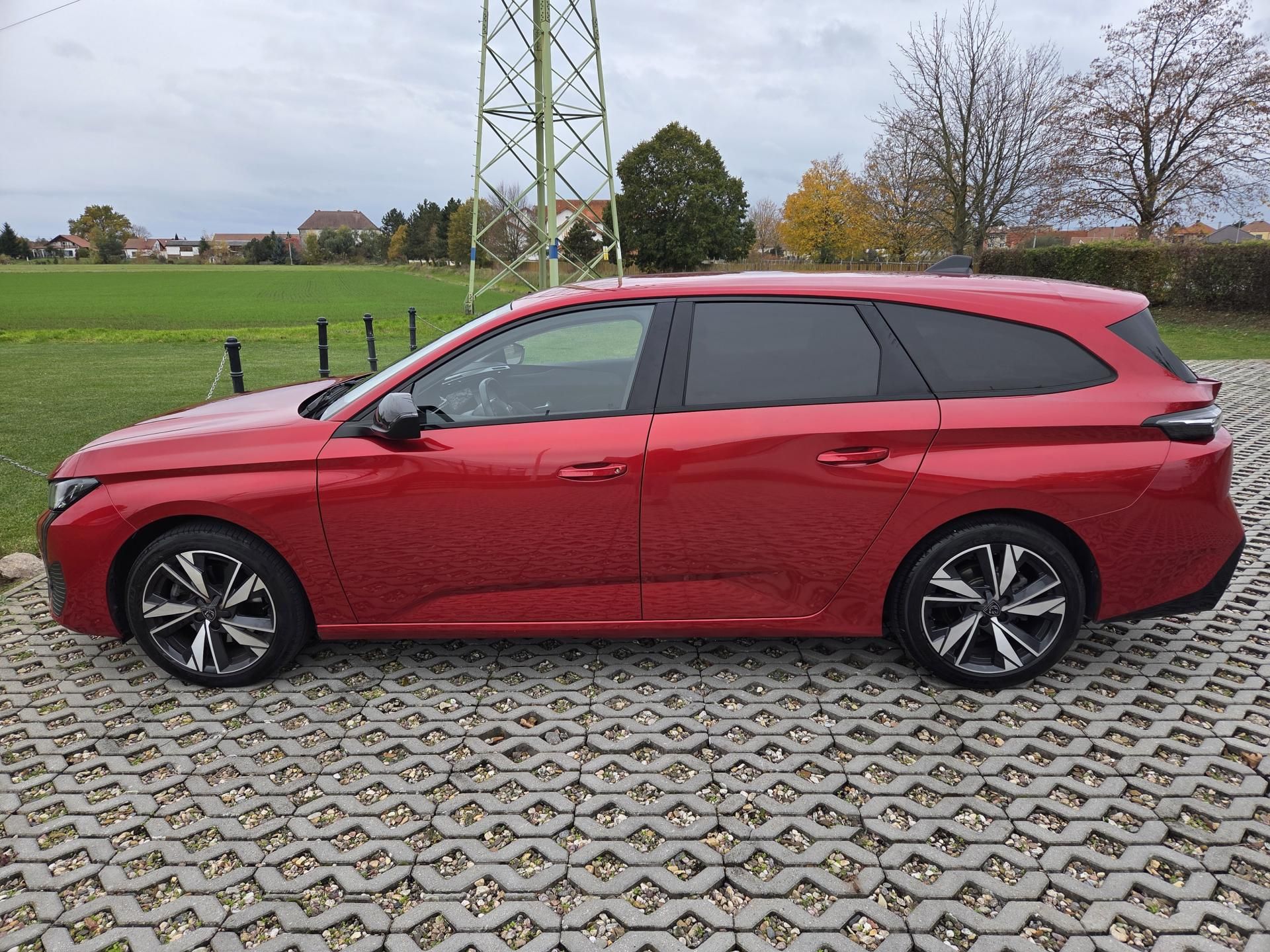 Peugeot 308, SW 1.2 PT 96 kW 130 Allure CZ - fotka 4