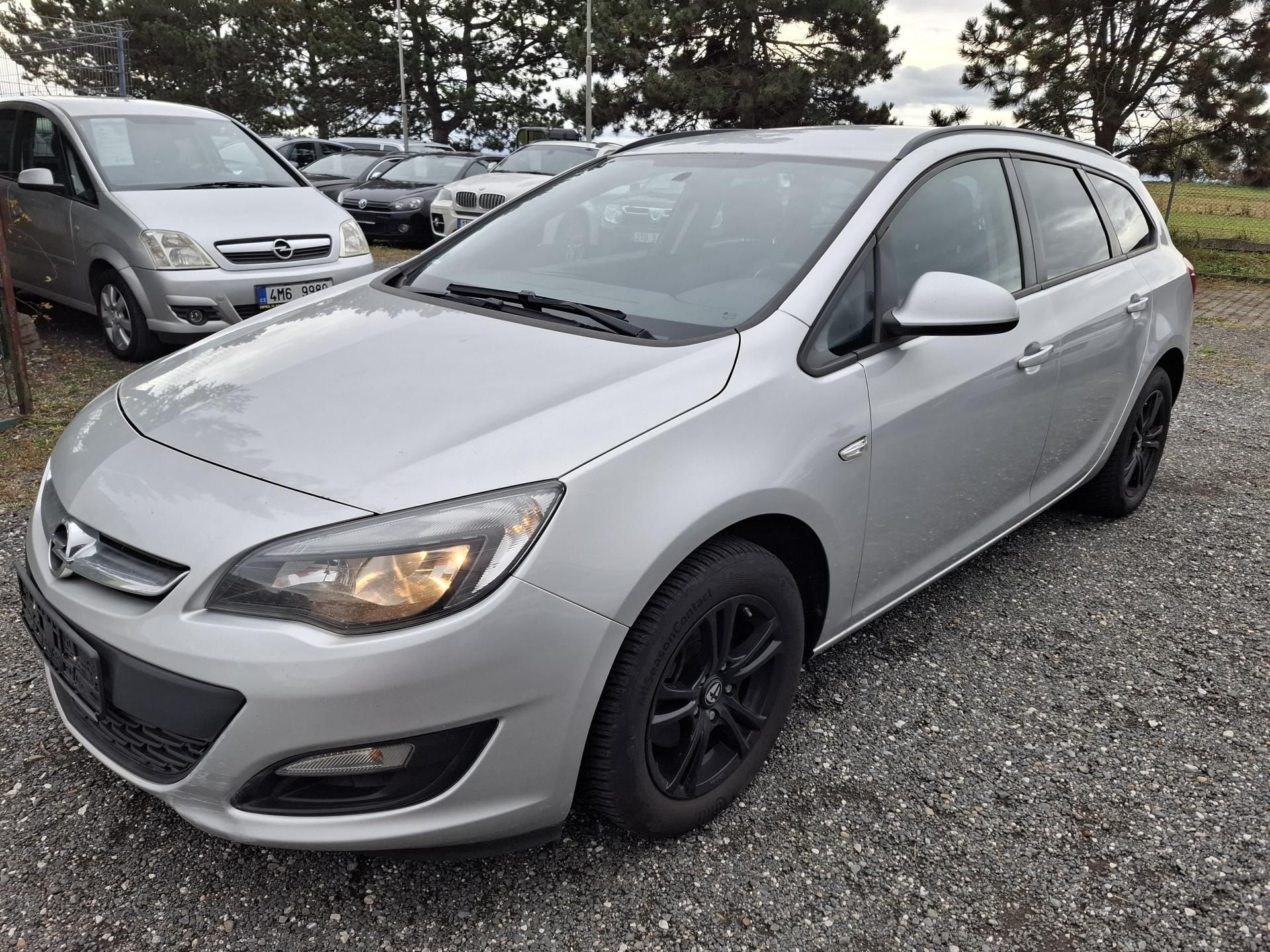 Opel Astra, 1,6 CDTI ECOFlex - fotka 2