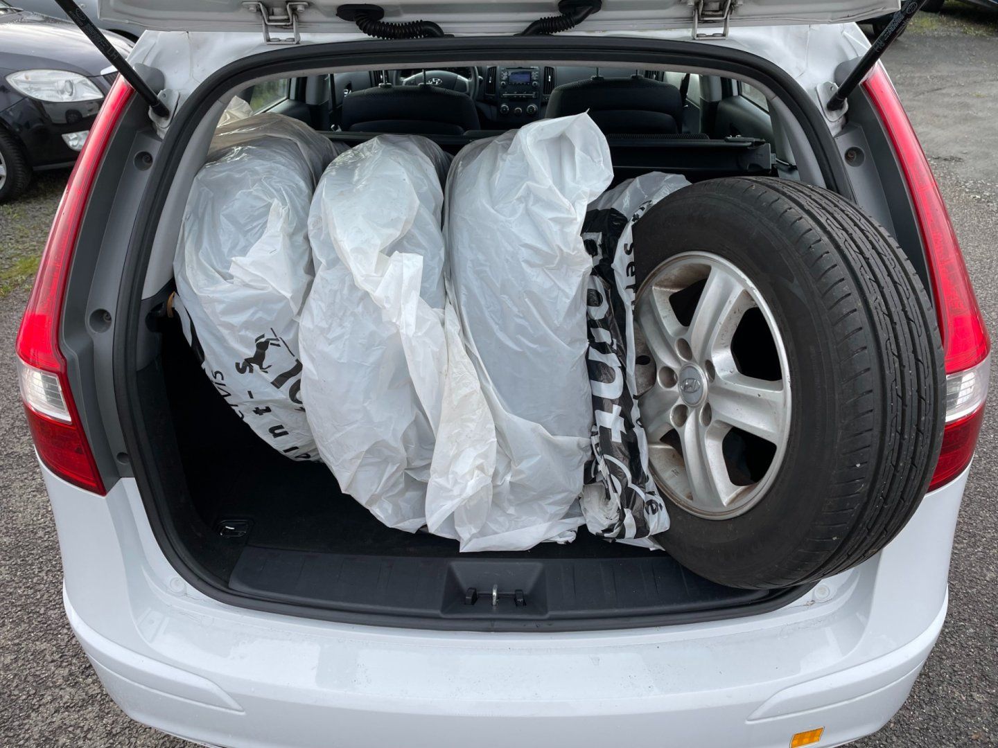Hyundai i30, 1.4i kombi CZ - fotka 5