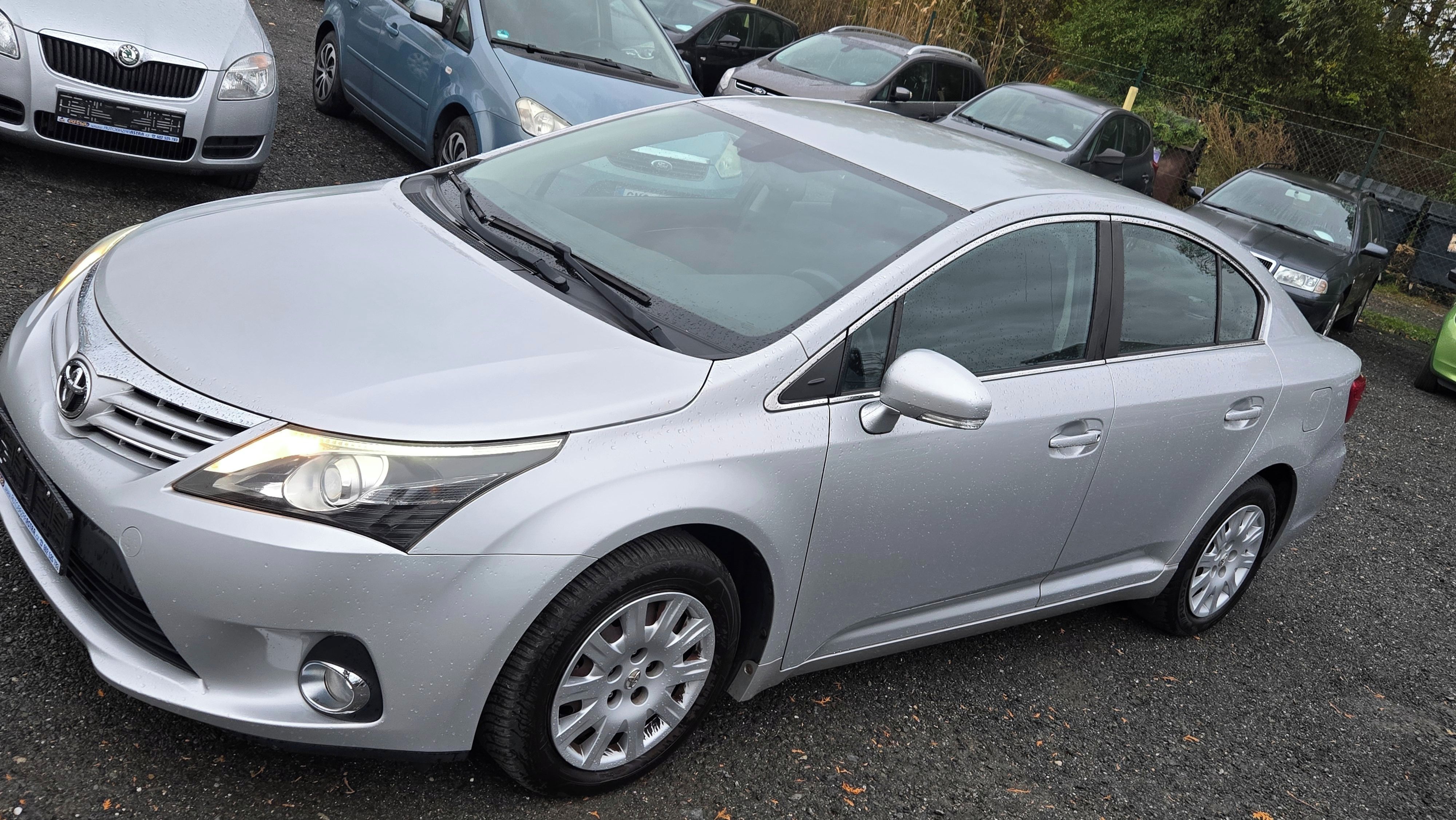 Toyota Avensis, 1.8 16V LIFE 108KW 1MAJITEL - fotka 2