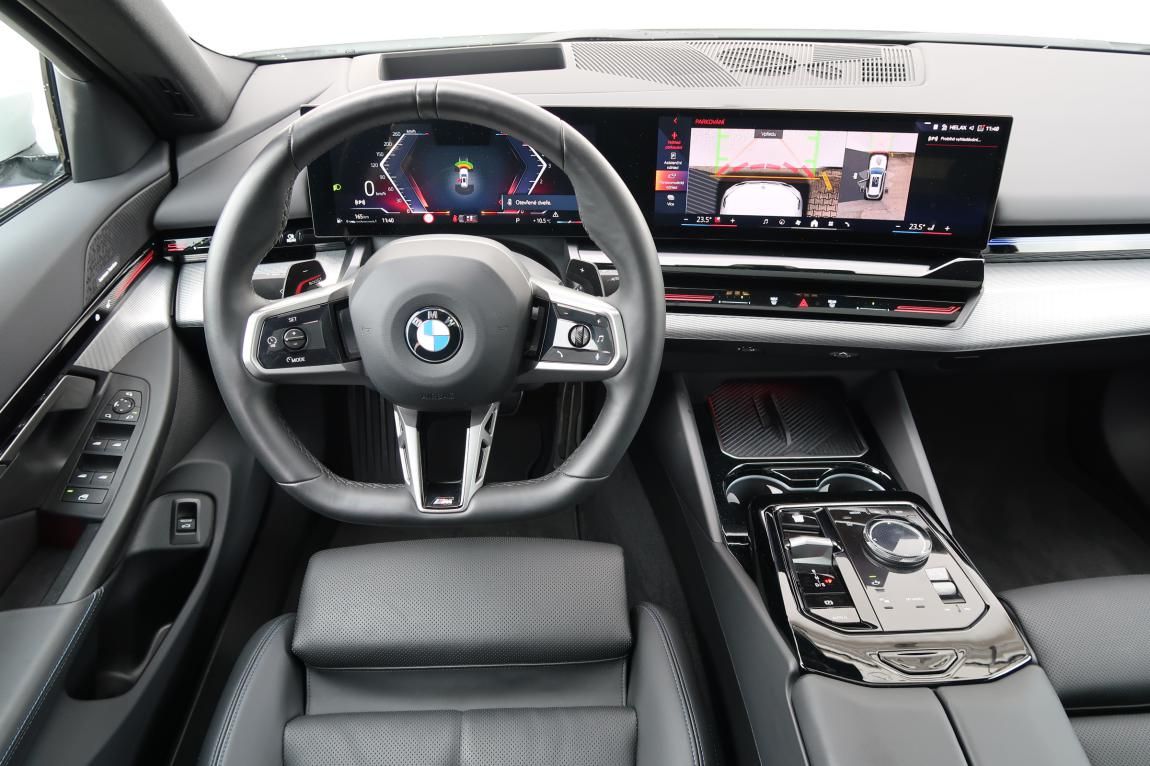 BMW Řada 5, 540d xDrive Touring - fotka 6