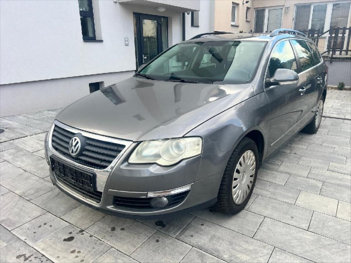 Volkswagen Passat, 1,9   TDI Combi - fotka 2