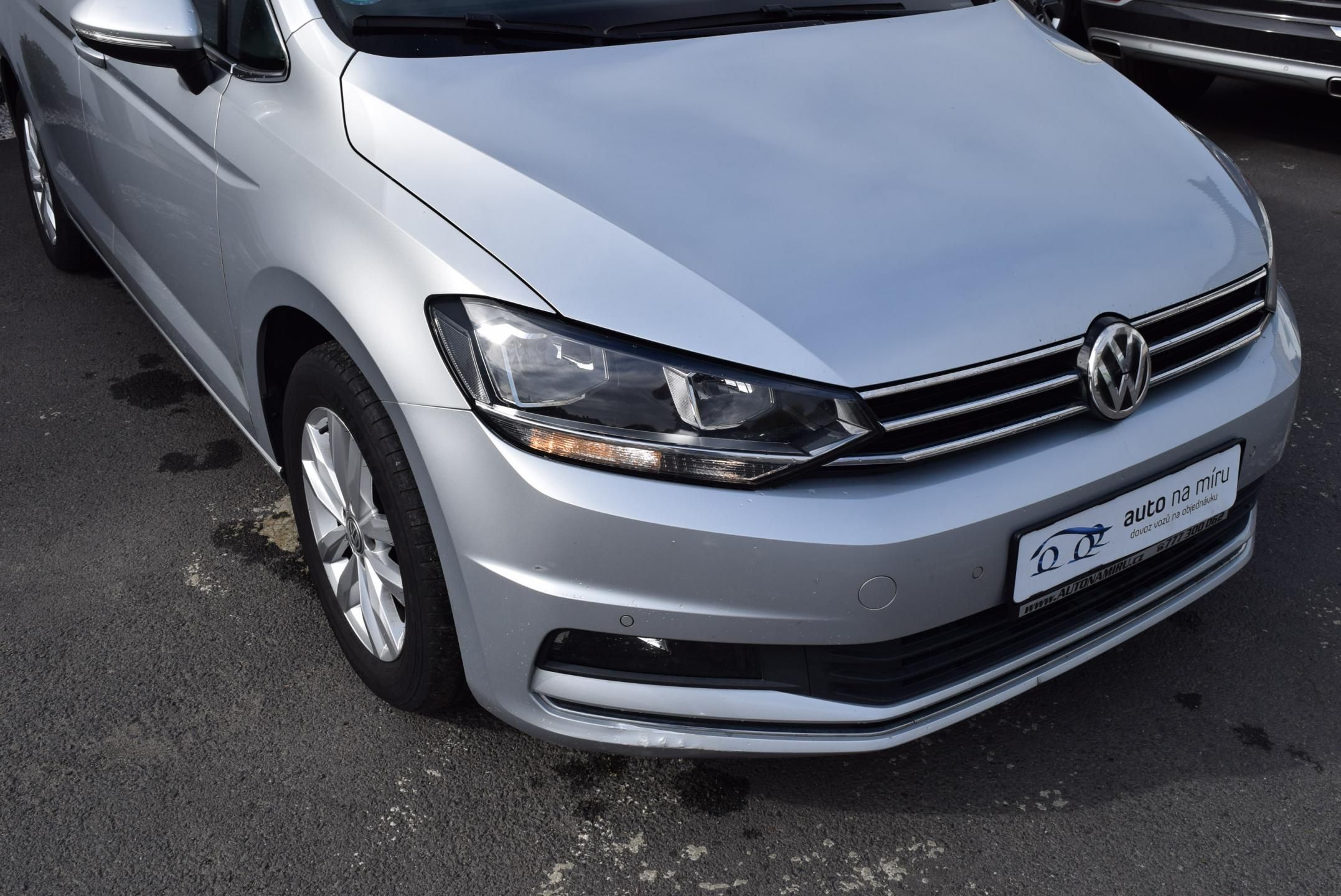 Volkswagen Touran, 1.4 110KwHighlineNezTopenTaž - fotka 4