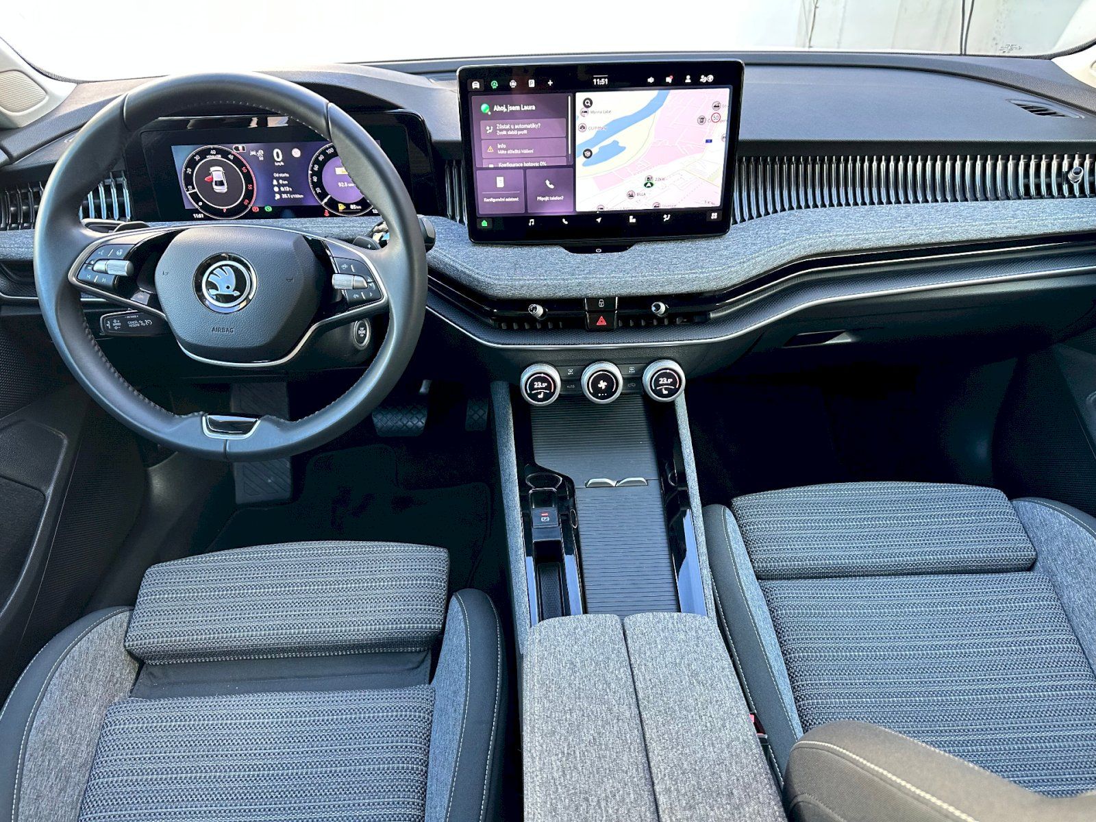 Škoda Superb, 2.0 TDI 110kW Selection DSG - fotka 5